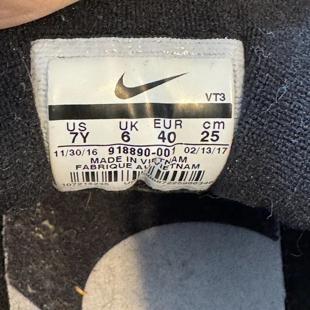 Nike pre owned